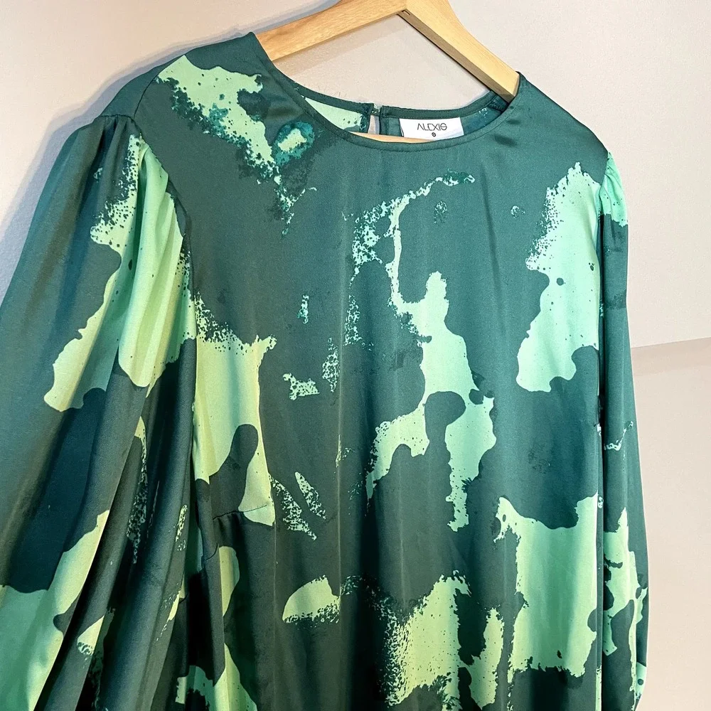 Alexis x Target Green Long Sleeve Dress in Green Tropical Print Size 2X - Picture 8 of 16